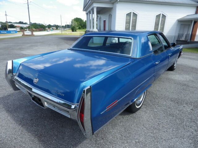 Cadillac Fleetwood 1972 image number 4