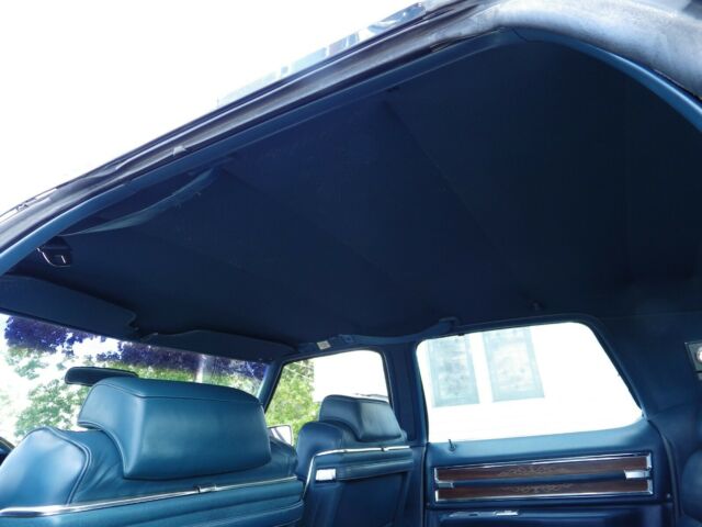 Cadillac Fleetwood 1972 image number 41