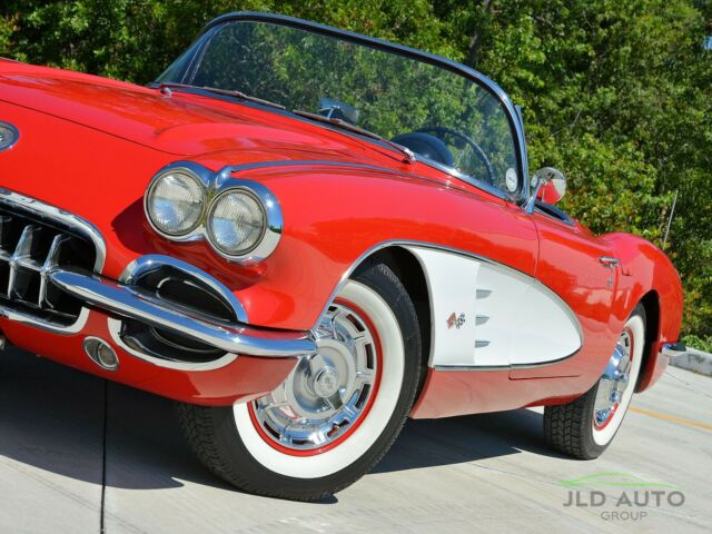 Chevrolet Corvette 1960 image number 20