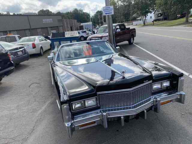 Cadillac Eldorado Convertible 1976 image number 3