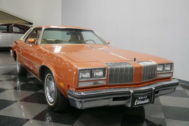 Oldsmobile Cutlass 1977 image number 17