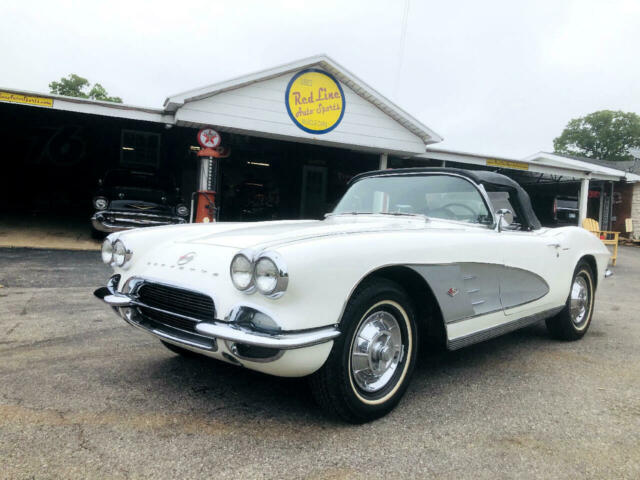 Chevrolet Corvette 1961 image number 46