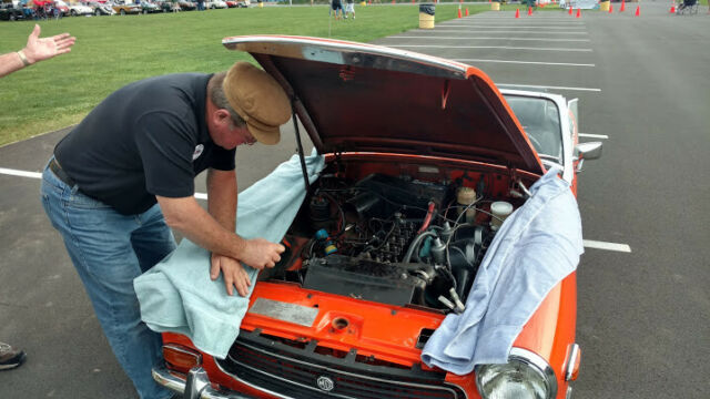 MG Midget 1972 image number 22