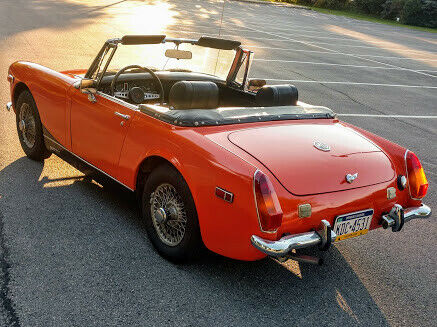 MG Midget 1972 image number 28