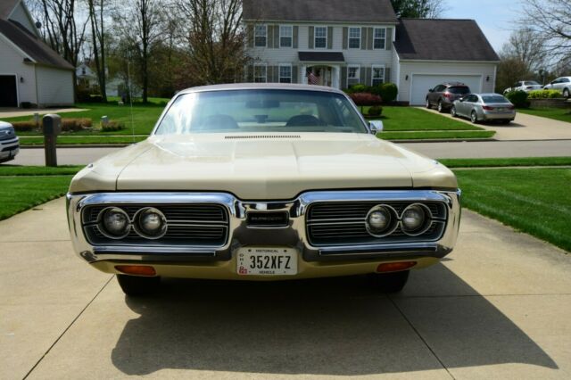 Plymouth Fury 1972 image number 1