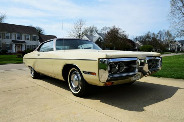 Plymouth Fury 1972 image number 8