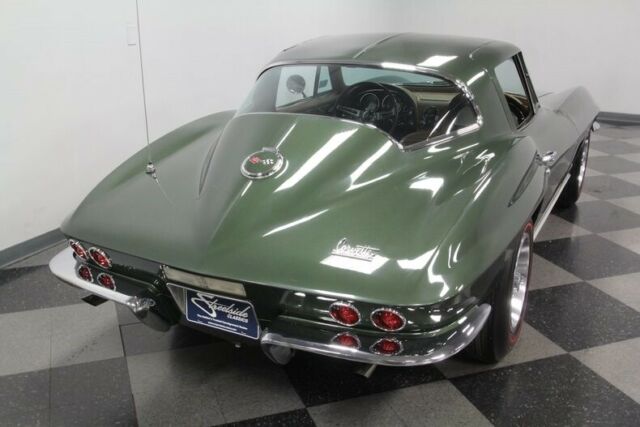 Chevrolet Corvette 1967 image number 12