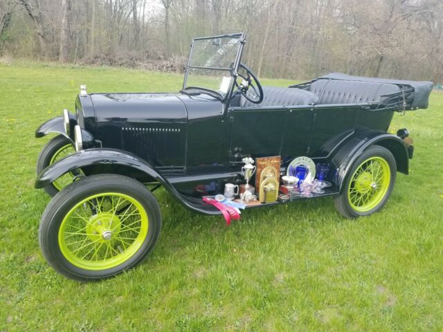 Ford Model T 1926 image number 15