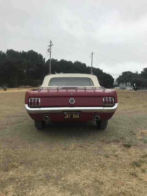 Ford Mustang 1965 image number 18