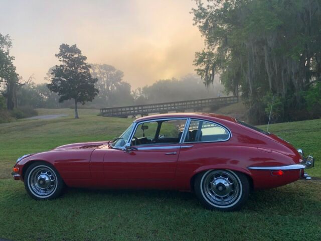 Jaguar E-Type 1973 image number 20