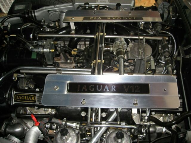 Jaguar E-Type 1973 image number 30