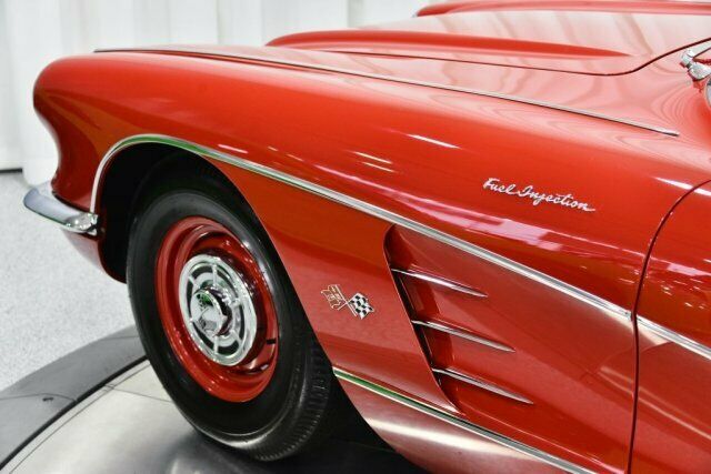 Chevrolet Corvette 1960 image number 8