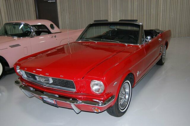 Ford Mustang 1966 image number 26