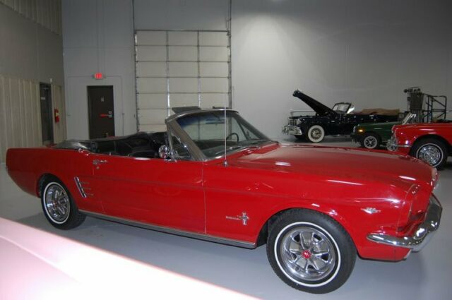 Ford Mustang 1966 image number 29