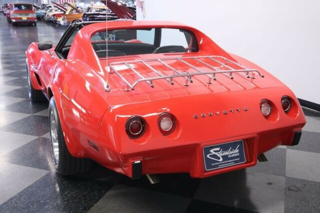 Chevrolet Corvette 1975 image number 10