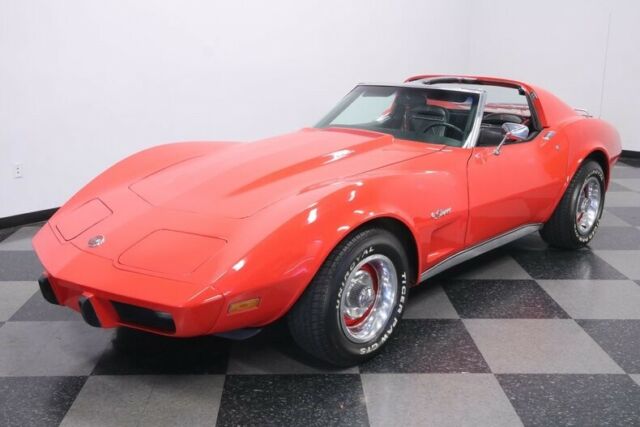 Chevrolet Corvette 1975 image number 21