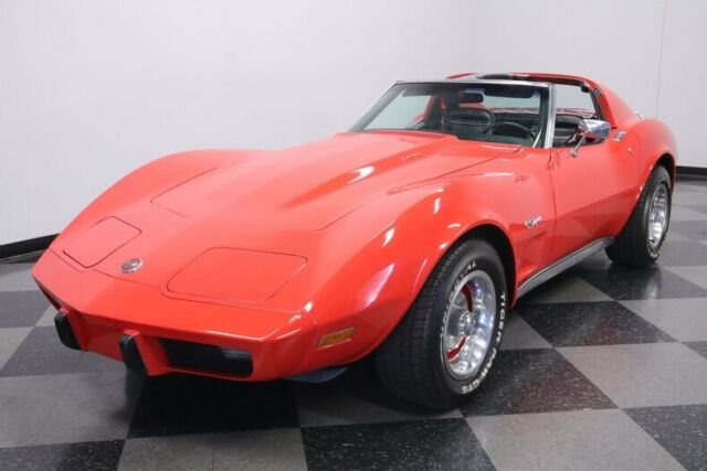 Chevrolet Corvette 1975 image number 29