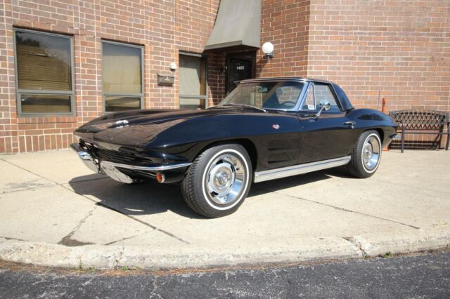 Chevrolet Corvette 1964 image number 24