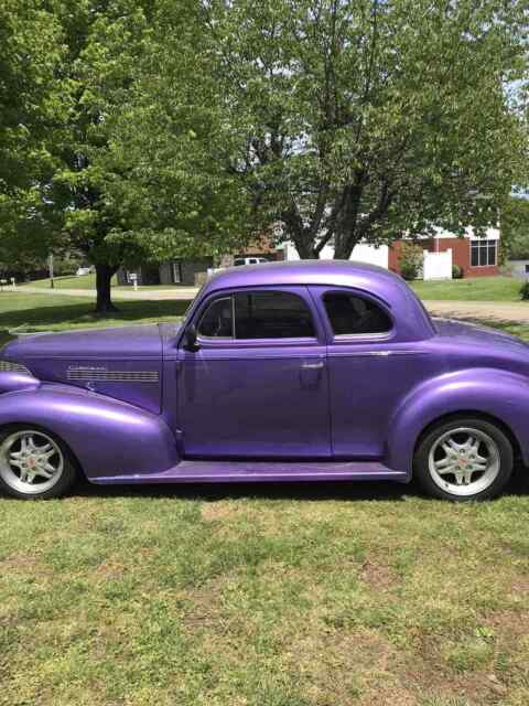 Chevrolet 5 Window Coupe 1939 image number 2