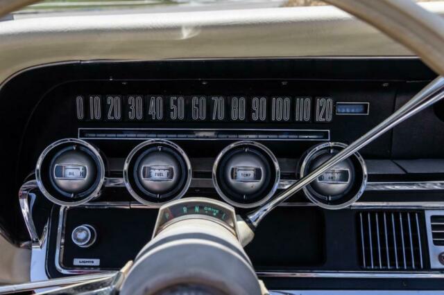 Ford Thunderbird Convertible 1966 image number 12