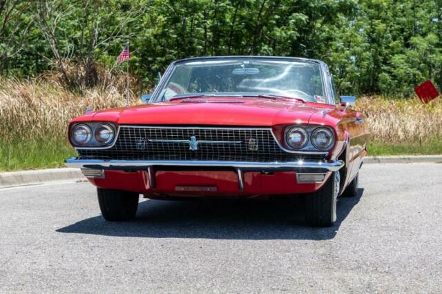 Ford Thunderbird Convertible 1966 image number 28