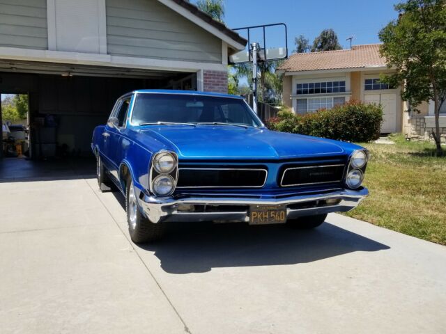 Pontiac LeMans 1965 image number 1