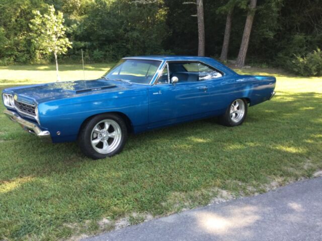 Plymouth Road Runner 1968 image number 0