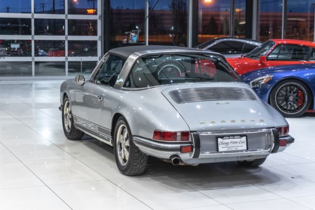 Porsche 911 1971 image number 20