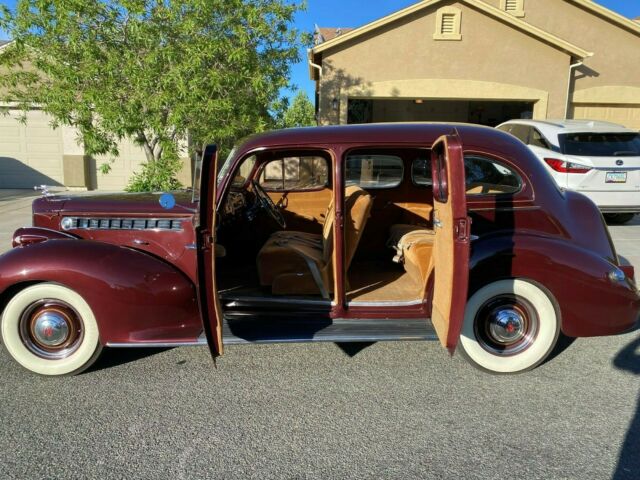 Packard Custom 1940 image number 18