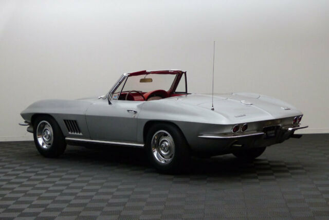 Chevrolet Corvette 1967 image number 6