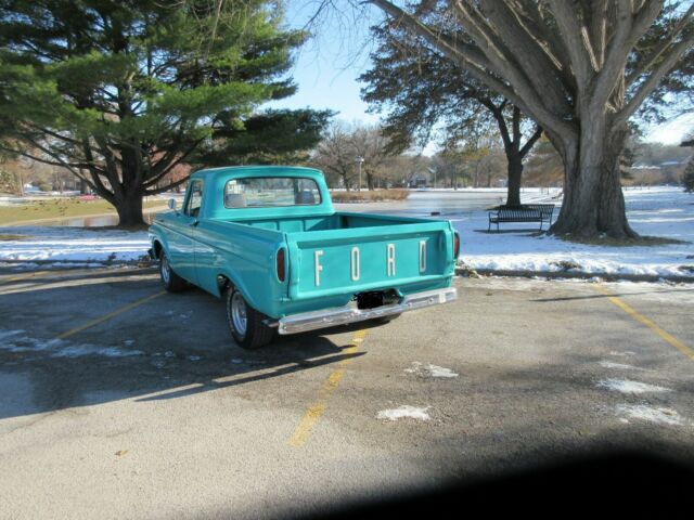 Ford F-100 1962 image number 19