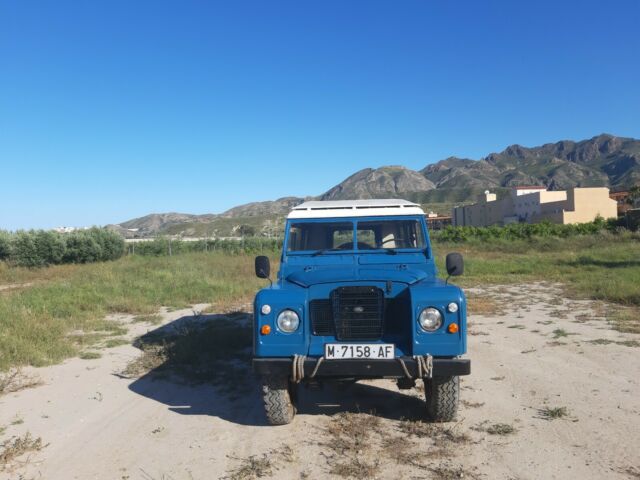 Land Rover Defender 1974 image number 19