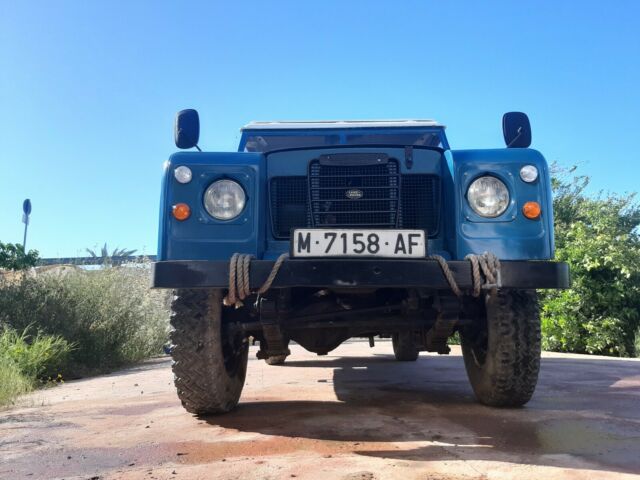 Land Rover Defender 1974 image number 3