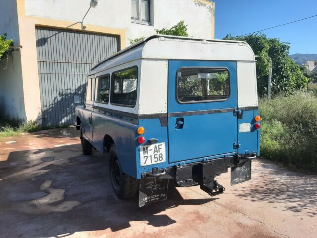 Land Rover Defender 1974 image number 5