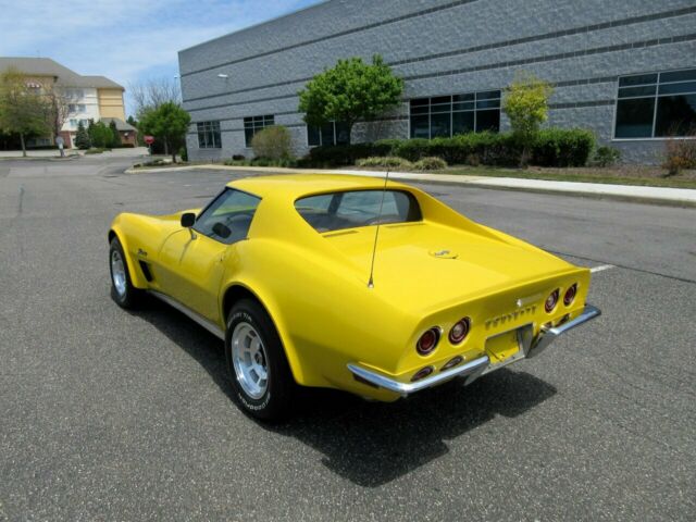 Chevrolet Corvette 1973 image number 38