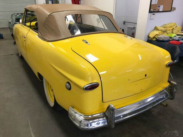 Ford Convertible 1949 image number 2