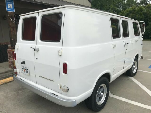 Chevrolet G10 Van 1966 image number 4