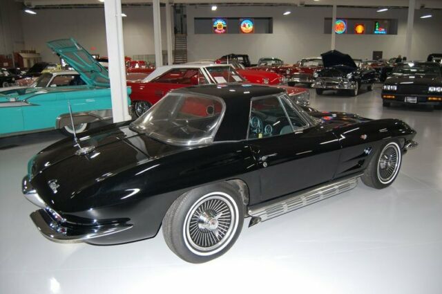 Chevrolet Corvette 1964 image number 32