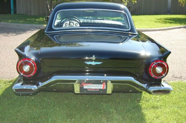 Ford Thunderbird 1957 image number 45