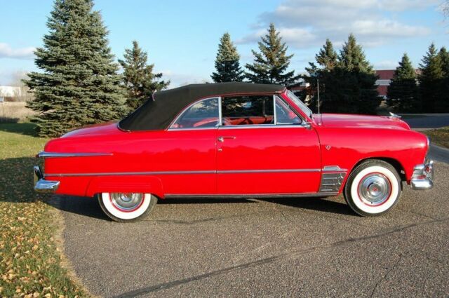 Ford Deluxe 2 Door Convertible 1951 image number 13