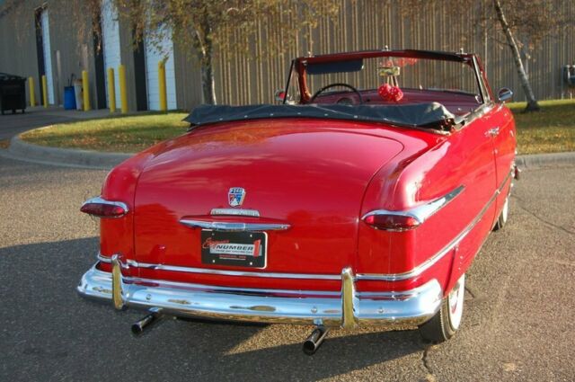 Ford Deluxe 2 Door Convertible 1951 image number 30