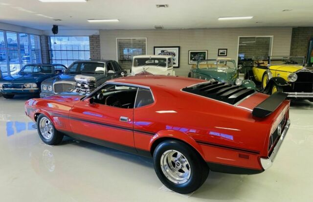 Ford Mustang 1971 image number 30