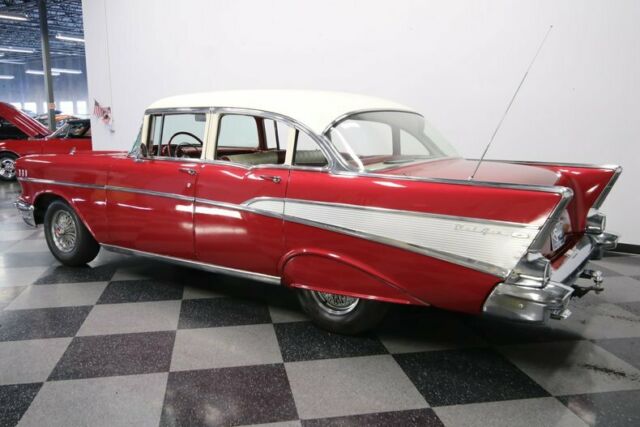 Chevrolet Bel Air/150/210 1957 image number 32