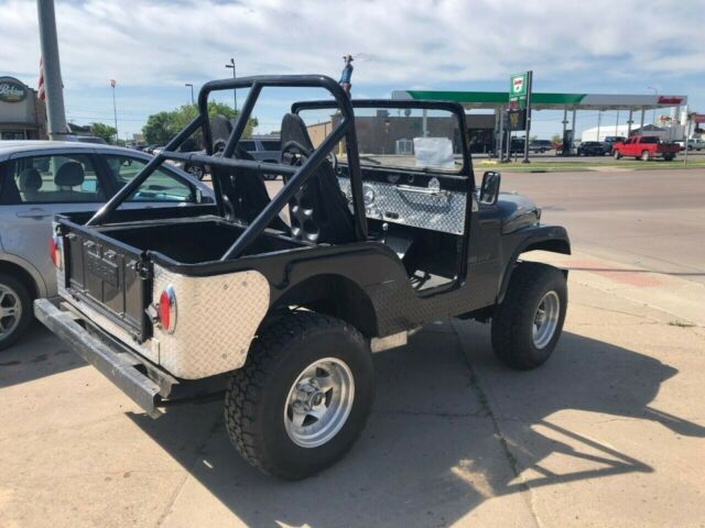 Jeep CJ 1968 image number 1