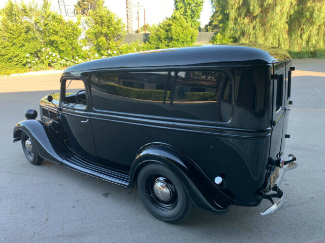 Ford Panel Delivery 1937 image number 2