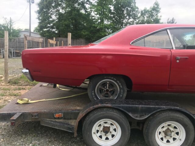 Plymouth Road Runner 1969 image number 31