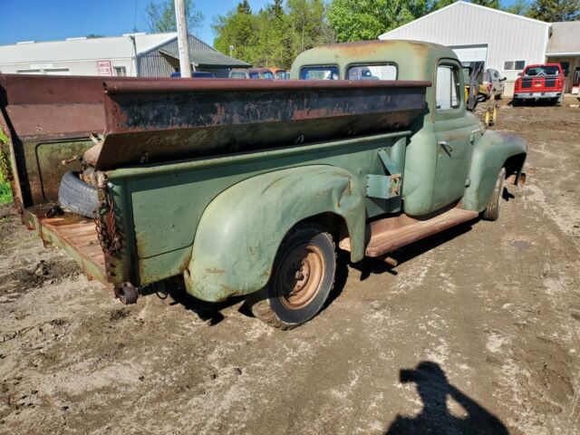 International Harvester L110 1952 image number 19