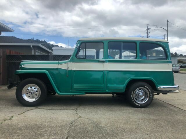 Willys Station Wagon 1961 image number 24