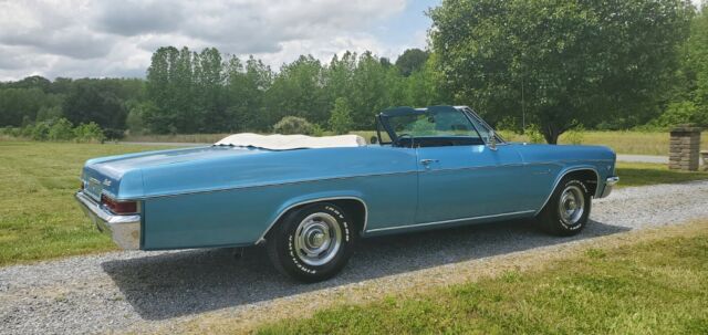 Chevrolet Impala 1966 image number 29