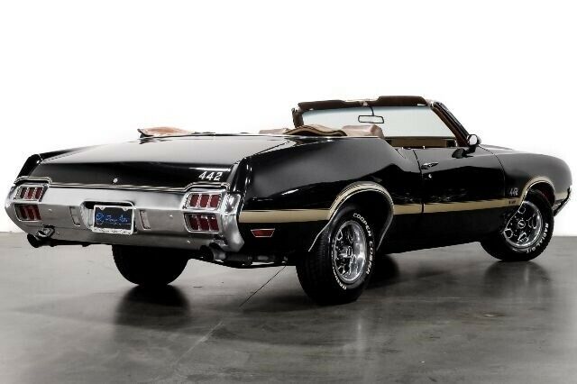 Oldsmobile Cutlass 1972 image number 7